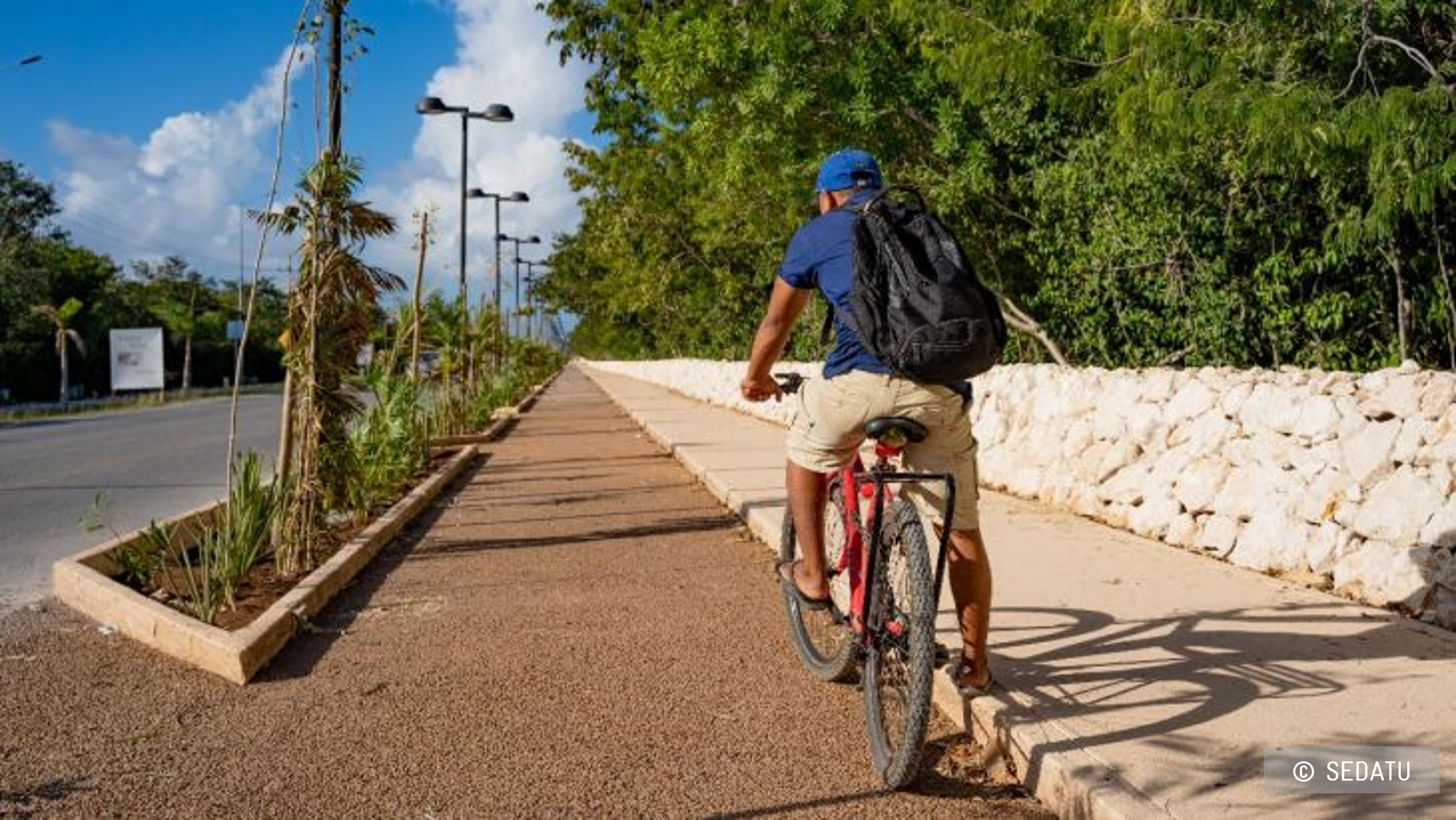 Ciclovía con infraestructura verde