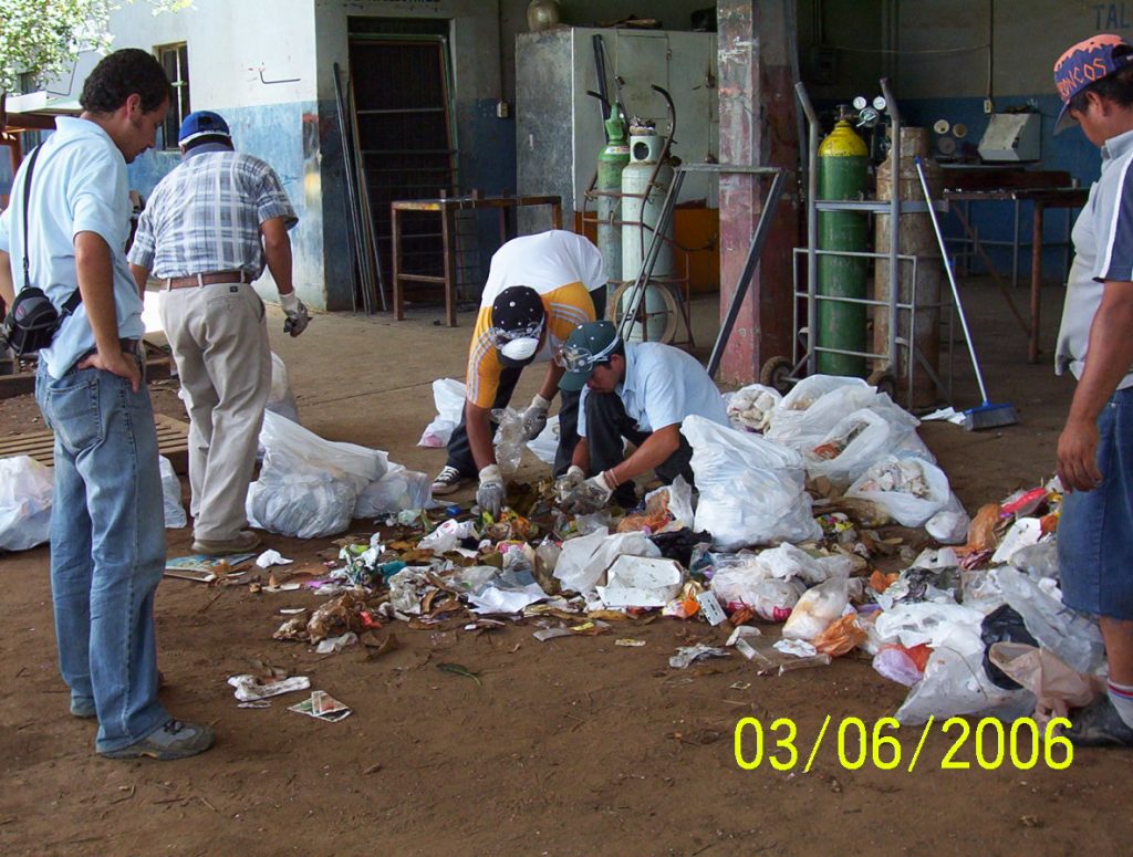 Caracterización de residuos sólidos urbanos.