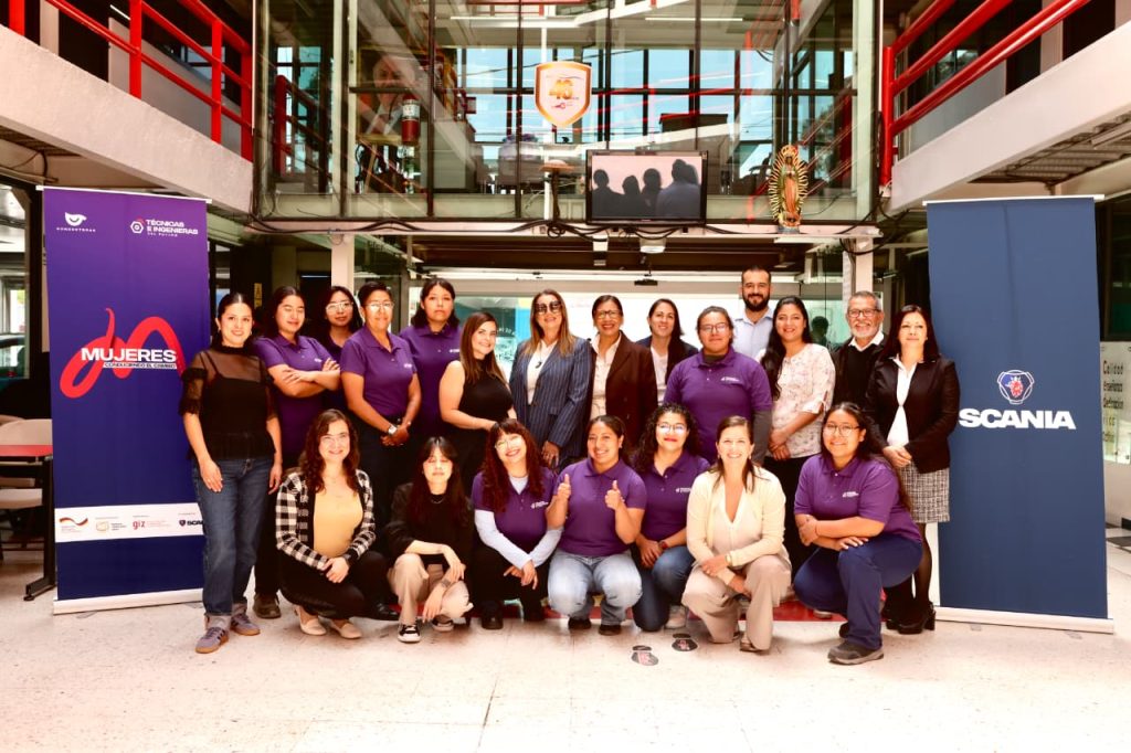 Técnicas del Futuro tiene el objetivo de incrementar la representación de mujeres en la industria del transporte. Foto: © Scania